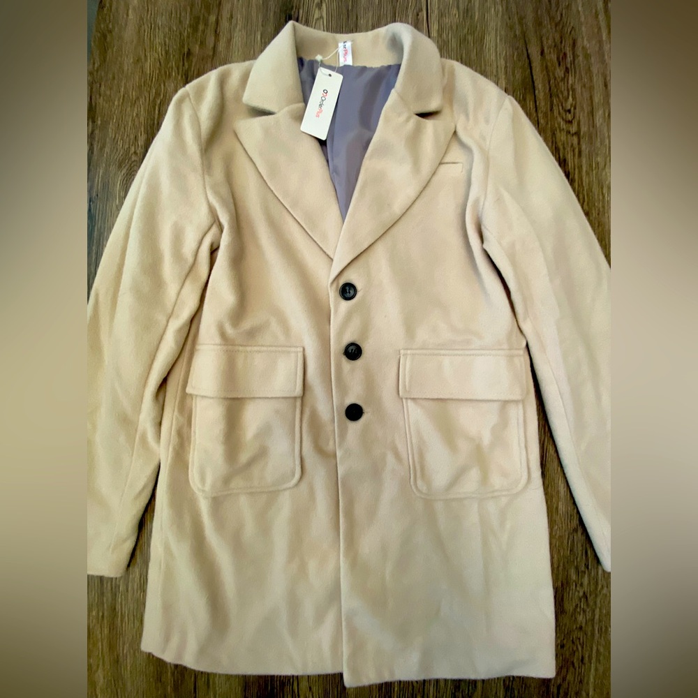 Order Plus women’s cream long blazer style jacket size large